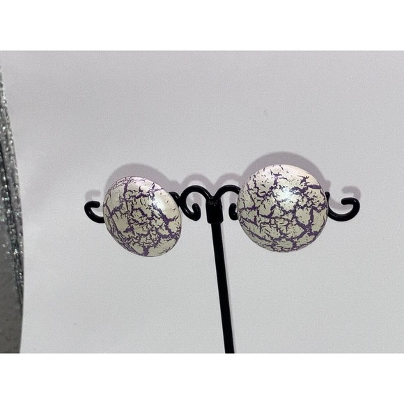 Vintage Purple and White Marbled Round Huggie Stud 7/8 Inch Earrings! - Picture 5 of 5